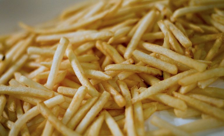 La OMC falla a favor de la Unión Europea en disputa comercial con Colombia por aranceles a papas fritas –
– En un click