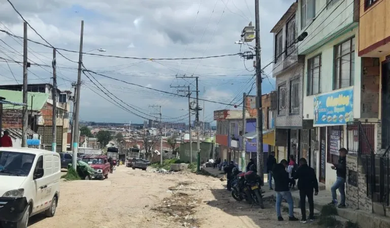 Riña dejó a varios heridos con un arma blanca y desató el miedo en la capilla, 

 – En un click