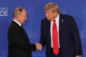 Trump anuncia reunión con Putin en Budapest para discutir la guerra en Ucrania
– En un click