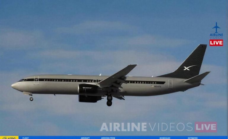  SpaceX es conocida por sus cohetes. Lo que es menos conocido es su creciente y llamativa flota de aviones.

 – En un click