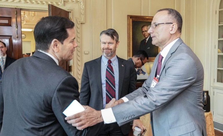  José Daniel Ferrer se reúne con Marco Rubio y pide fortalecer campañas por la libertad de los presos políticos en Cuba – 

 – En un click