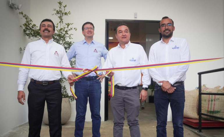 ¿Dónde opera y qué ofrece a los productores de este grano?

 – En un click