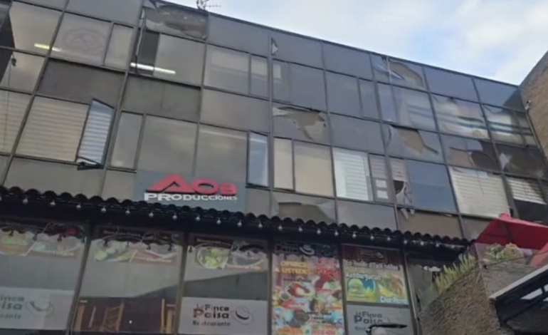 Los destrozos quedaron esparcidos en el centro de la ciudad; lo que se sabe del ataque

 – En un click