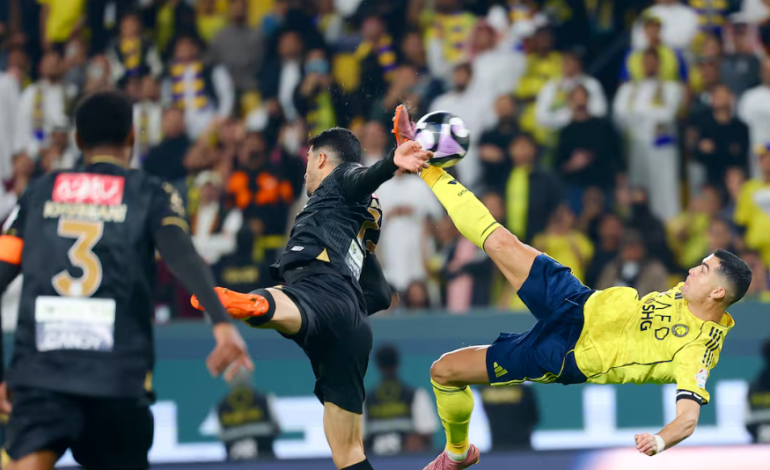 Obra de arte: el chileno de CR7 en el tiempo añadido que eleva su leyenda en Arabia – 

 – En un click