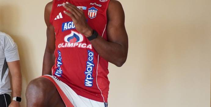  Didier Moreno renovaría con Junior y no llegaría a Millonarios

 – En un click