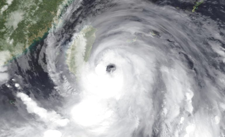  El tifón Fung-Wong se intensifica hacia Filipinas: las autoridades emiten alerta máxima – 

 – En un click