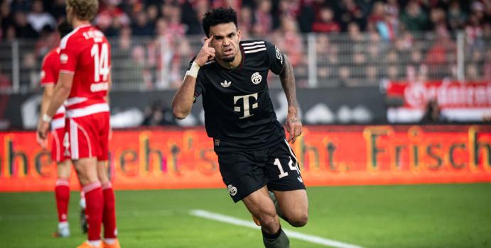 Matthäus exige a Luis Díaz sentir la camiseta del Bayern

 – En un click