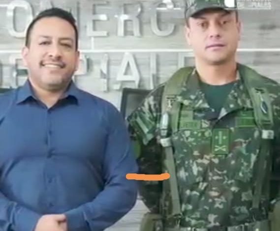 En la frontera el Ejército honra a sus héroes caídos en combate – 

 – En un click