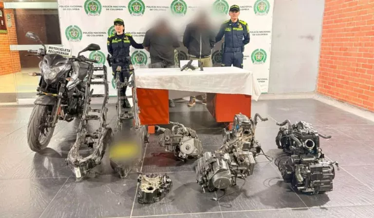 Desmantelan chatarrería que funcionaba como taller mecánico – 

 – En un click