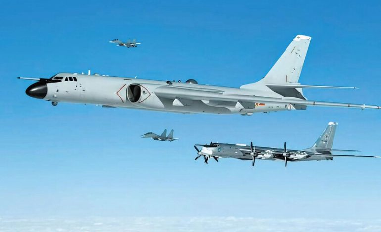 Que los bombarderos chinos y rusos patrullen juntos no es sorprendente. Que lo hagan contra Japón y Corea del Sur ha tenido una respuesta inmediata

 – En un click