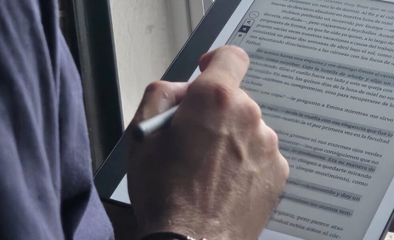  Su función de cuaderno digital es una gran ventaja.

 – En un click