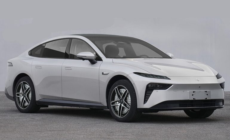  Ferdinand Porsche ideó el primer coche con un motor eléctrico en cada rueda. Hoy un fabricante chino lo va a hacer posible

 – En un click