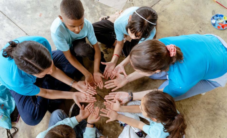  500 voluntarios, 200 acciones y 50 aliados demostraron que la solidaridad es una revolución para el cambio social

 – En un click