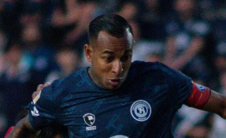  Vecinos de Sebastián Villa en Medellín lo denuncian por agresión verbal y mala convivencia

 – En un click