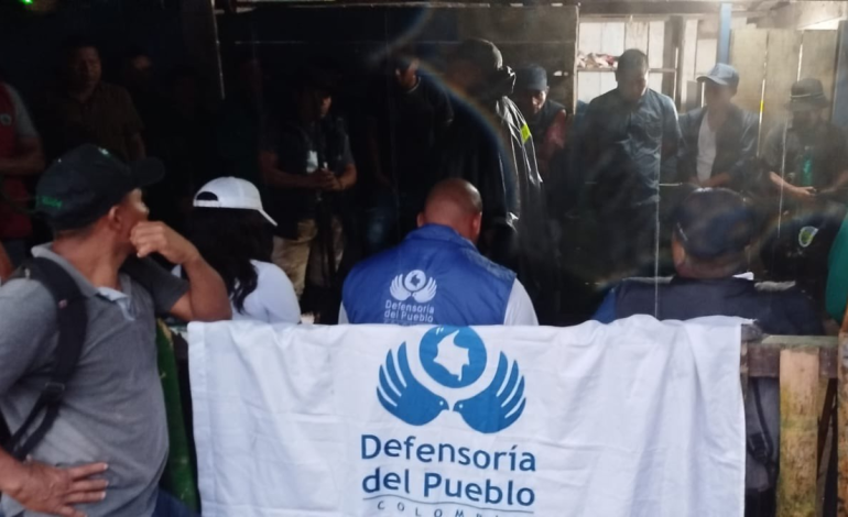  Liberan a los 18 militares detenidos tras mediación humanitaria en Carmen de Atrato, Chocó

 – En un click