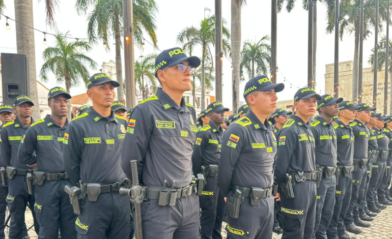  Cartagena refuerza su seguridad en temporada alta con 250 nuevos policías para atender a turistas y residentes en toda la ciudad

 – En un click