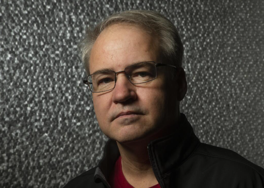  Adiós a un ícono gamer: Vince Zampella muere a los 55 años en brutal accidente de Ferrari – 

 – En un click