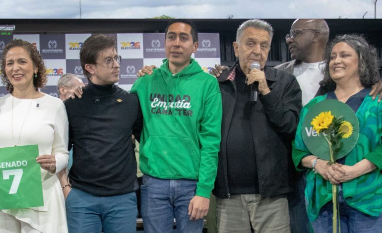  Alianza Verde no participará en la consulta y desata su militancia

 – En un click