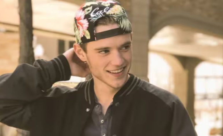  Falleció un famoso actor de cine para adultos

 – En un click