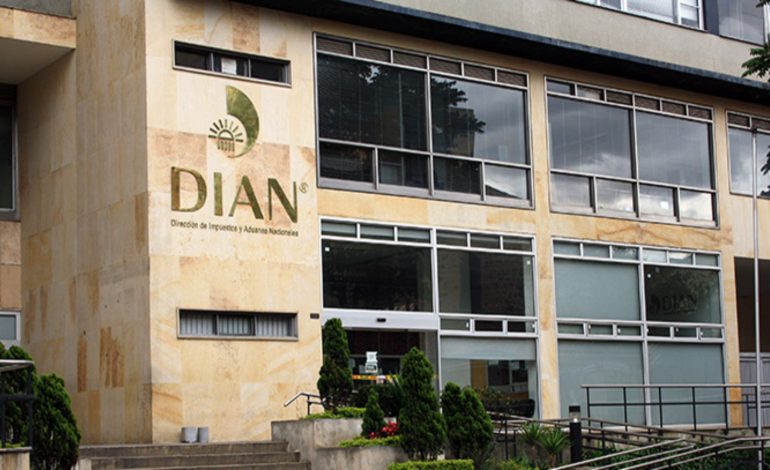  Según Petrov, “existe una red de corrupción en la DIAN que involucraría a congresistas y candidatos presidenciales”

 – En un click