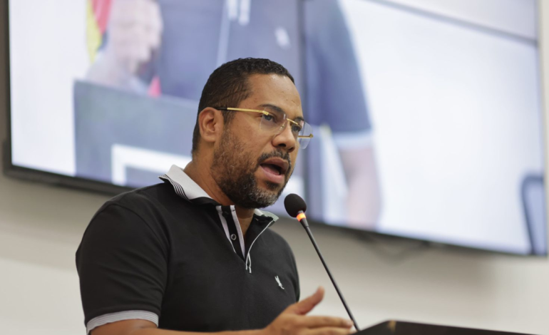  Hoy se define rector encargado de la Universidad del Atlántico en medio de la intervención del Ministerio de Educación

 – En un click