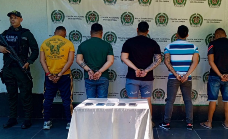  Lo que descubrieron sobre seis guardias del INPEC por presunta pertenencia a peligrosa banda que extorsionaba desde el penal La Dorada, Caldas

 – En un click