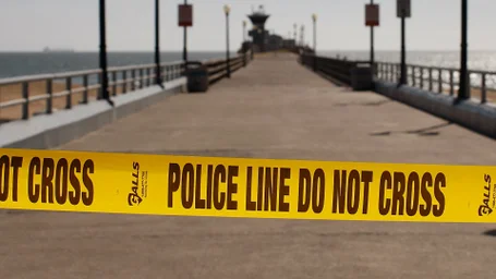  Joven habría asesinado a su madre después de Navidad en EE.UU. – 

 – En un click