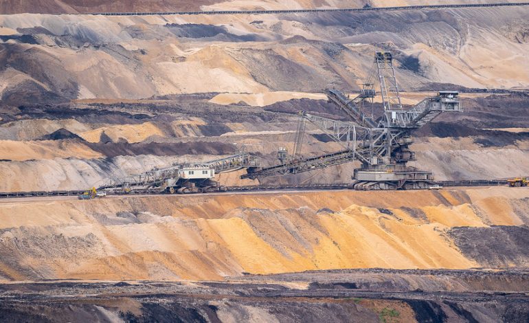  Llevamos 30 años olvidando cómo se hacen las cosas. Ahora China tiene las llaves del asunto y Occidente entra en pánico

 – En un click