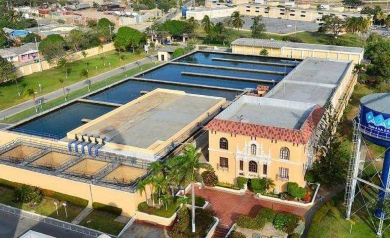  extensión de dominio expone equipo financiero

 – En un click