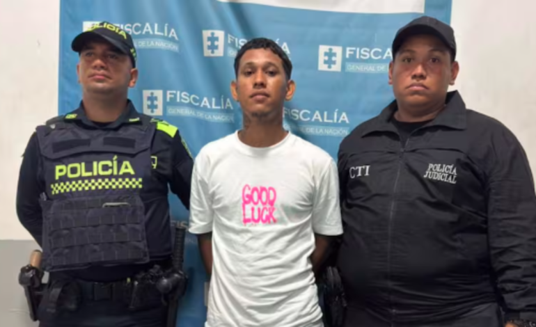  Así es alias ‘Chocolate’, el presunto sicario de ‘Los Pepes’ acusado de cometer un homicidio en El Bosque

 – En un click