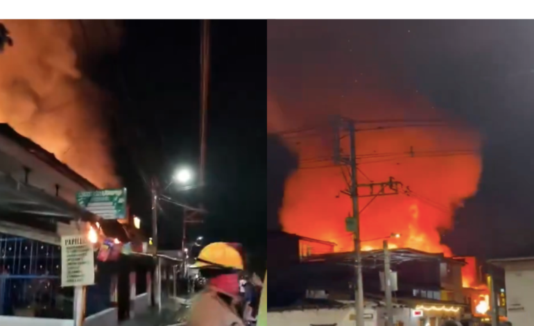  Voraz incendio reportado en establecimiento comercial en Rionegro: bomberos intentan controlarlo

 – En un click