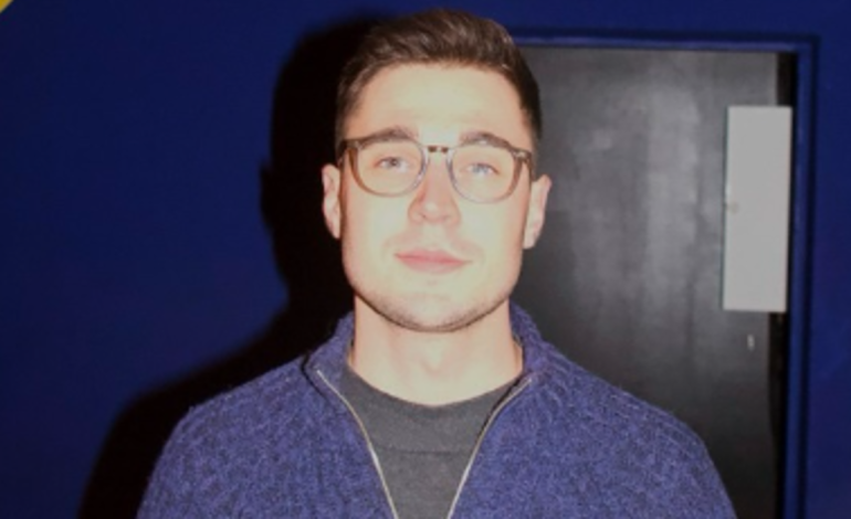  Habló de Colombia y de lo bien que se sentía en este país.

 – En un click