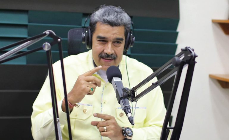  Nicolás Maduro se declara inocente en EE.UU.: «Soy un hombre decente»

 – En un click