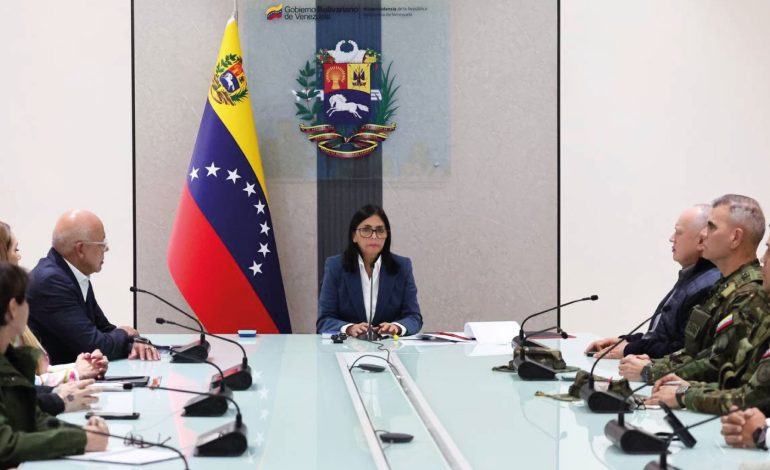  El ejército venezolano reconoció al gobierno de Delcy Rodríguez tras la captura de Nicolás Maduro

 – En un click