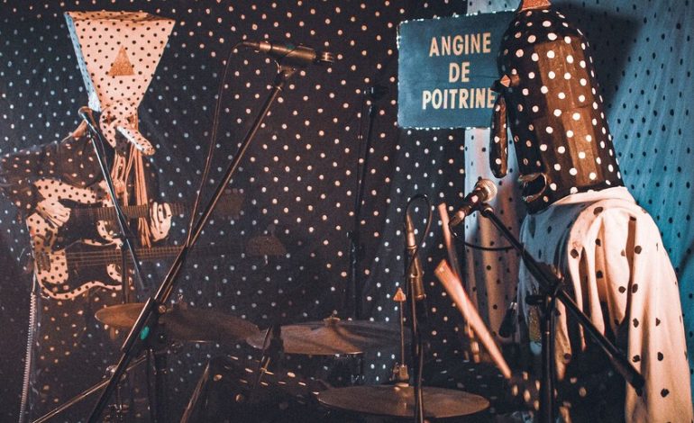  El grupo más viral de las últimas semanas es también el grupo más extraño e incomprensible que escucharás hoy

 – En un click