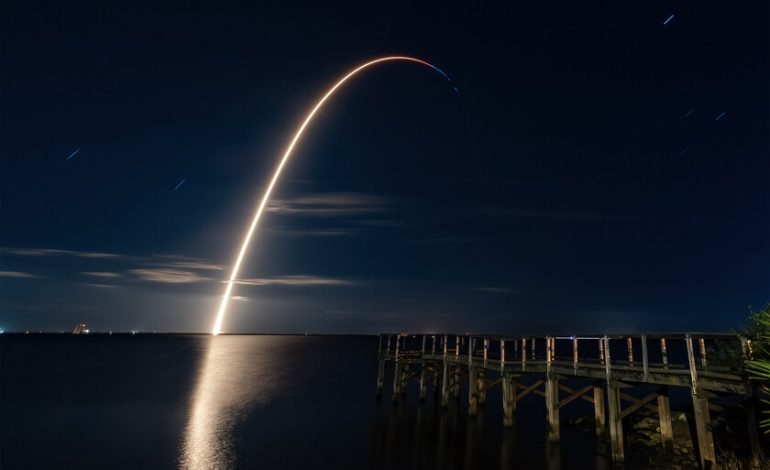  compra de «dulces» de Globalstar por 9 mil millones de dólares

 – En un click