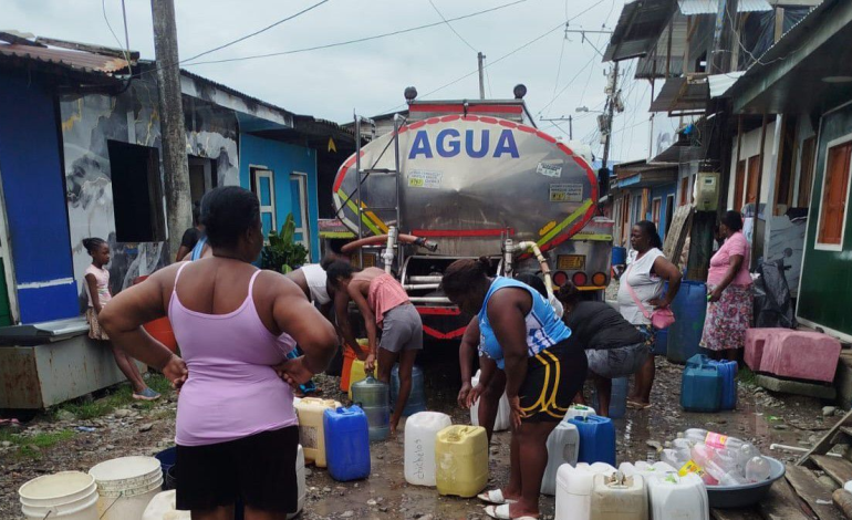  A la falta de líquido potable durante 24 horas se suma el desabasto por el bajo nivel de su río

 – En un click