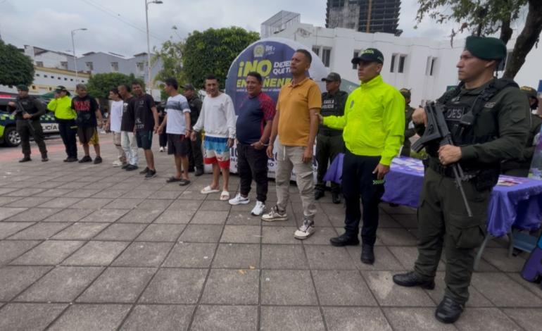  Cayeron nueve personas, así fue el mega operativo

 – En un click