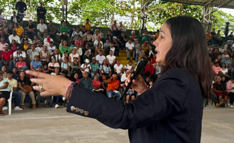  Sondra Macollins califica la tecnología como la clave del progreso de Colombia

 – En un click