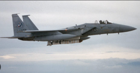  Irán afirma haber derribado dos aviones estadounidenses y activa intensa búsqueda de tripulante desaparecido – 

 – En un click