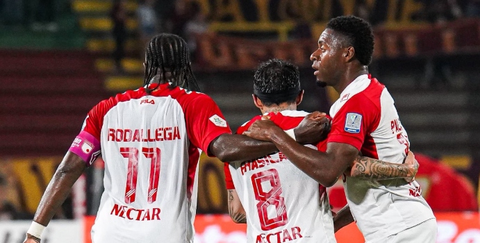  Revelan un problema interno en Santa Fe de cara a la Libertadores

 – En un click